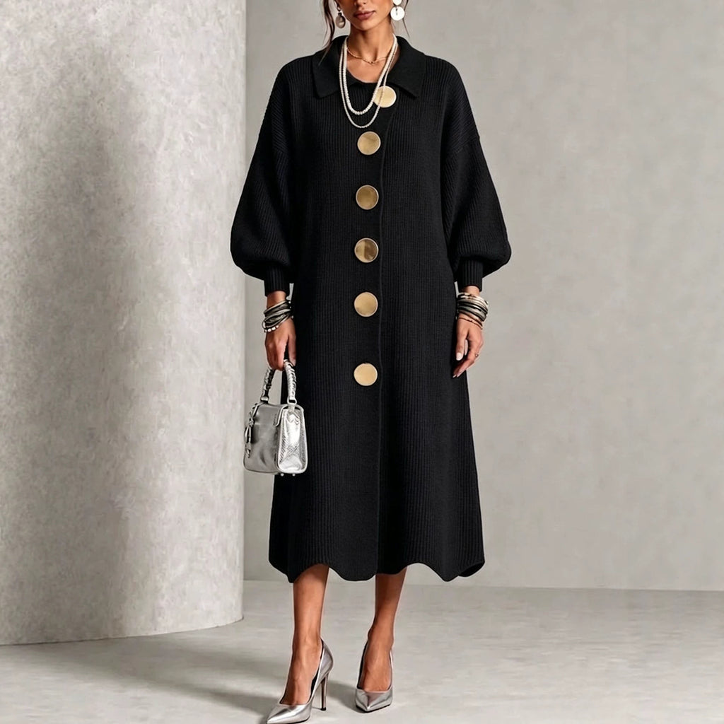 LA ROBE — maille midi noire, face, sept boutons dorés
